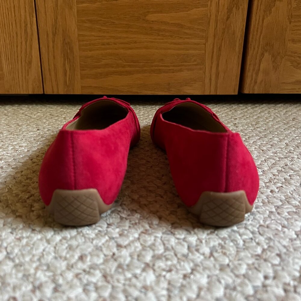 TALBOTS - Francesca Suede Driving Flats -- Red Pop -- NEW, no Box - Picture 4 of 11
